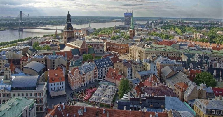 R-latvia-3725546_1920-RepBlatiche